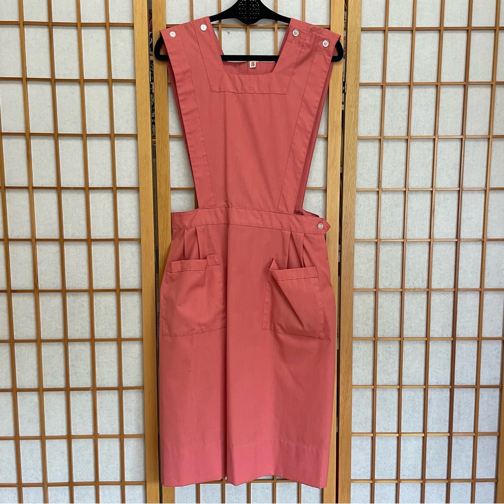 1960s - Pink Nurses Uniform Apron Pinafore - Size 16